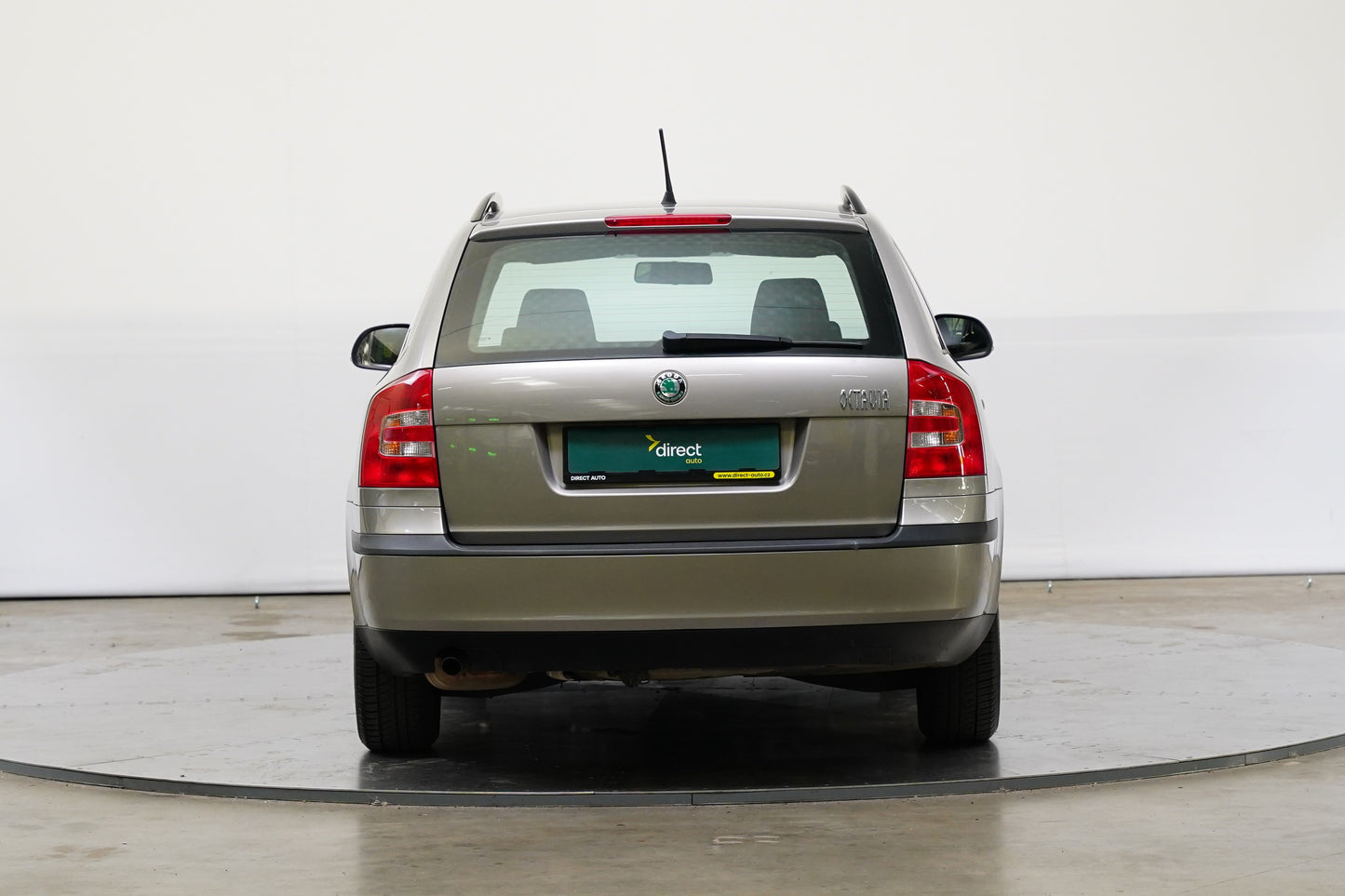 Škoda Octavia 1.6 MPI 75 kW Tour
