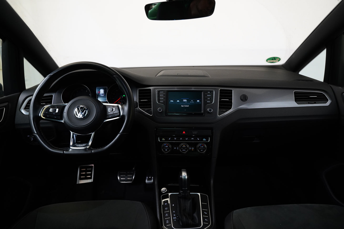 Volkswagen Golf 1.4 TSI 110 kW DSG R line