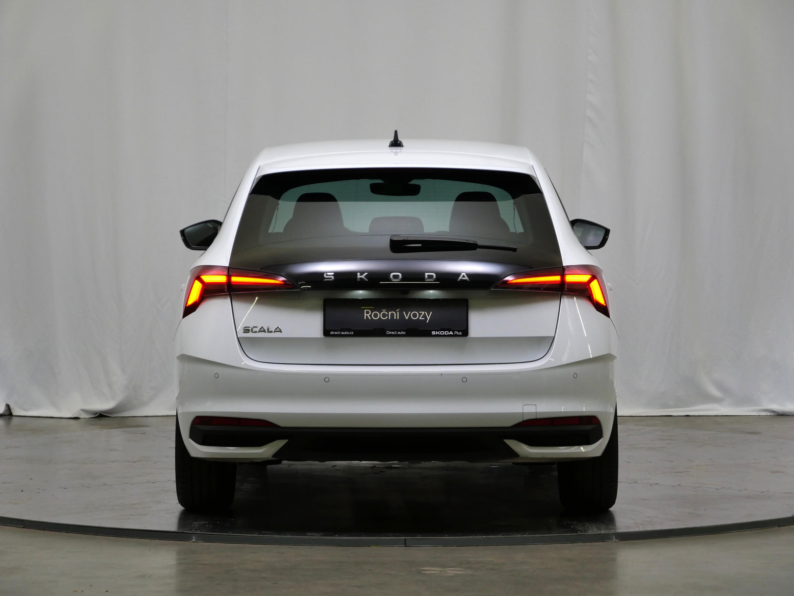 Škoda Scala 1.0 TSI 85kW DSG Top Selection – foto 6