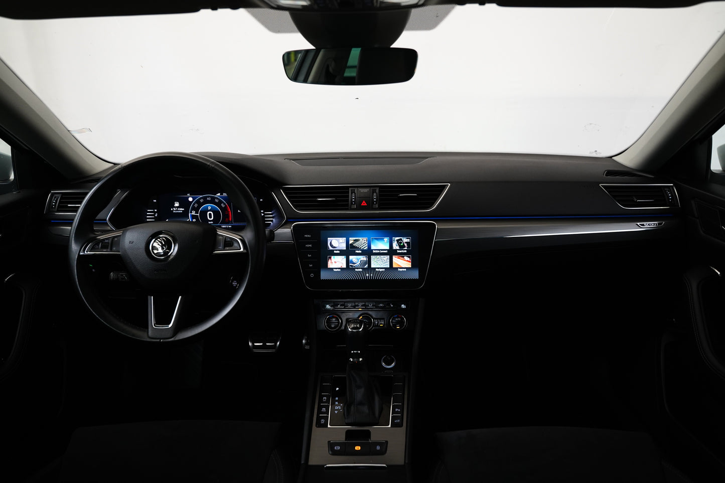 Škoda Superb 2.0 TSI 200 kW Scout