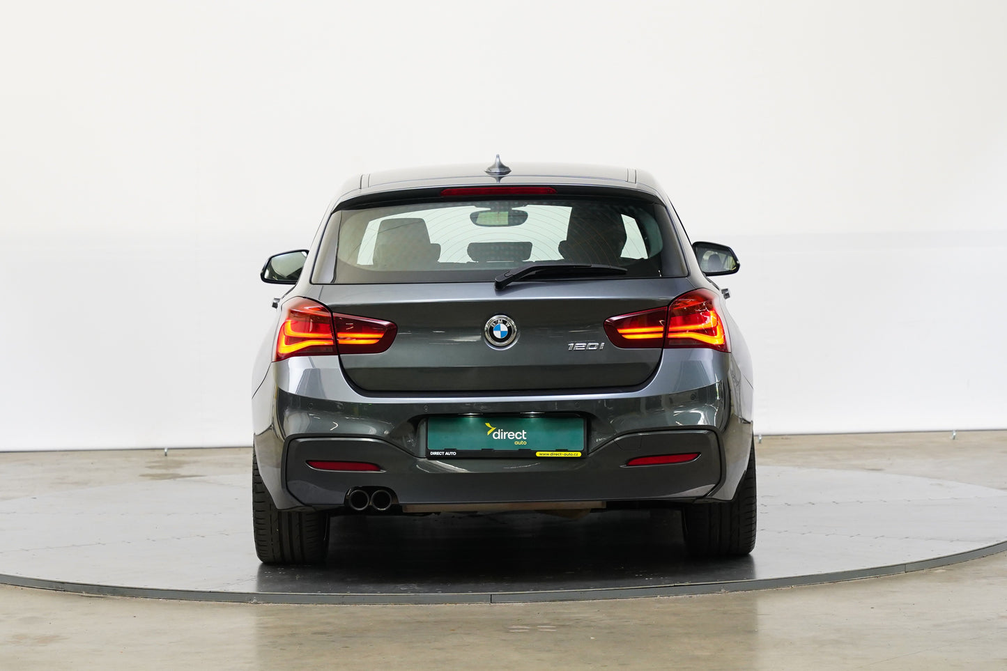 BMW Řada 1 120i 135 kW M Sportpaket