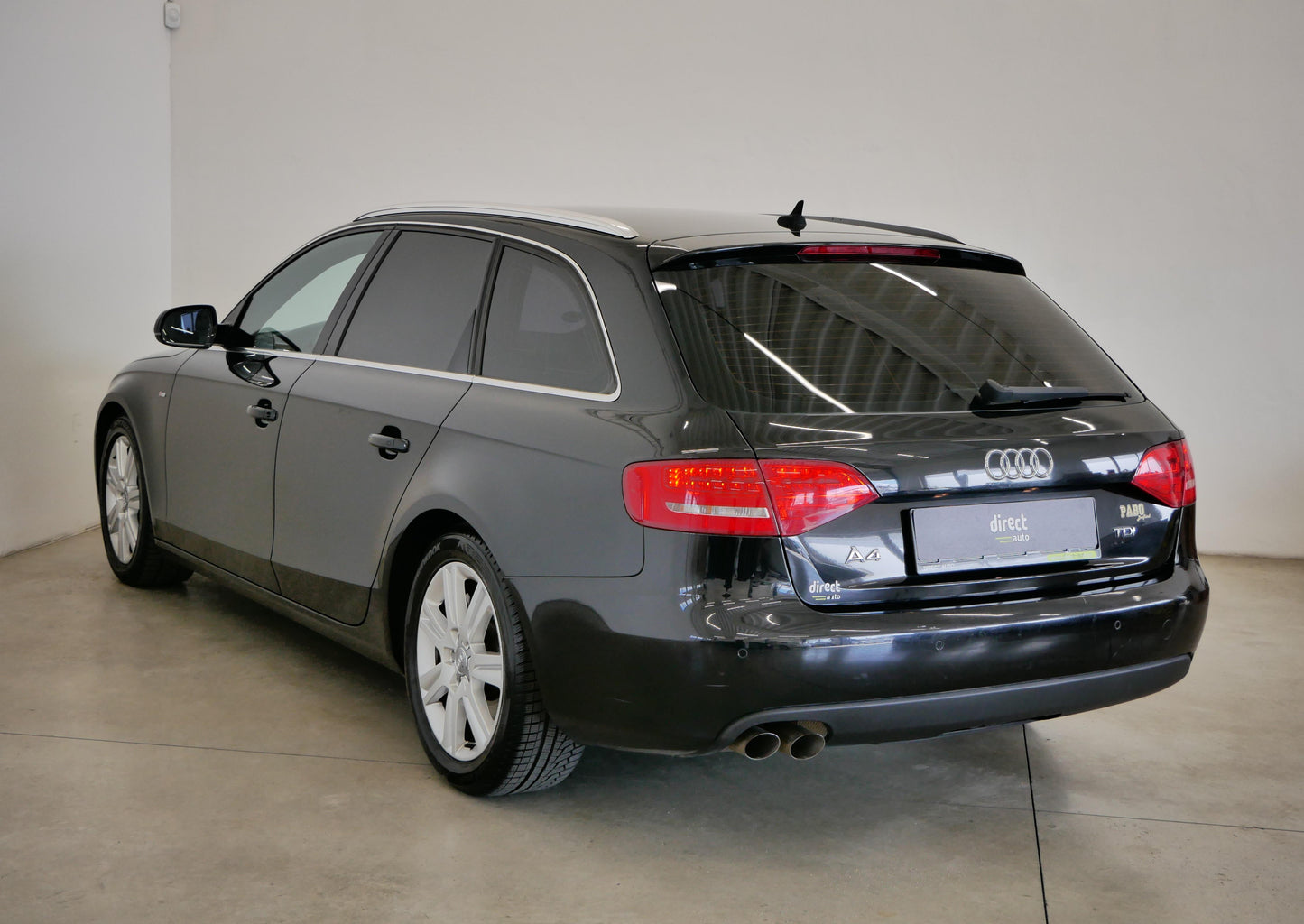 Audi A4 2.0 TDI 125 kW S line 4x4