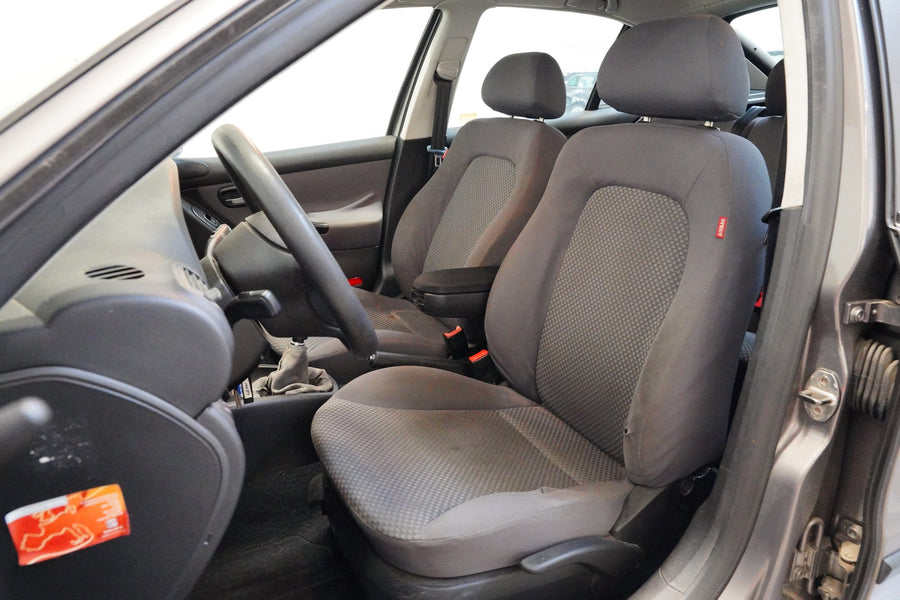 Seat Leon 1.4 16V 55 kW – foto 6