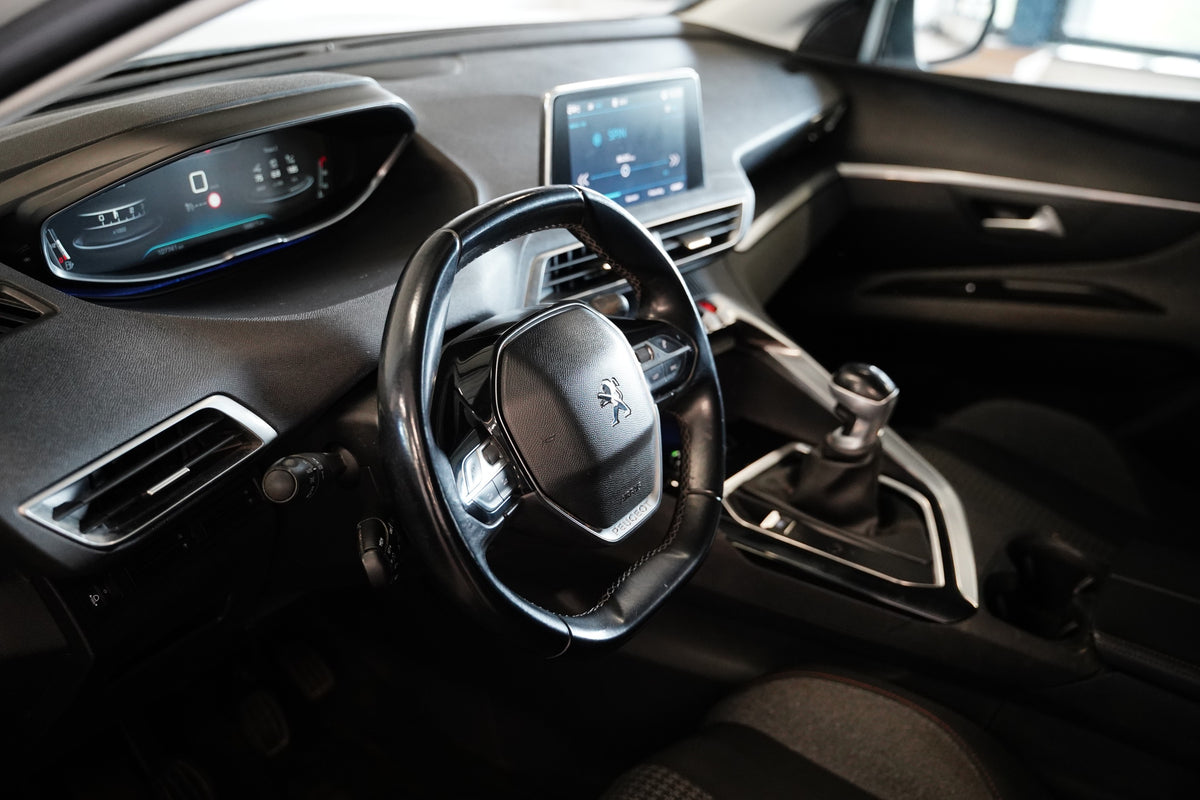 Peugeot 3008 1.2 PureTech 96 kW Allure
