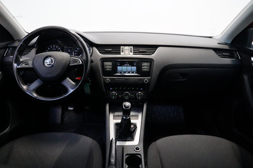 Škoda Octavia 2.0 TDI 110 kW Elegance – foto 6