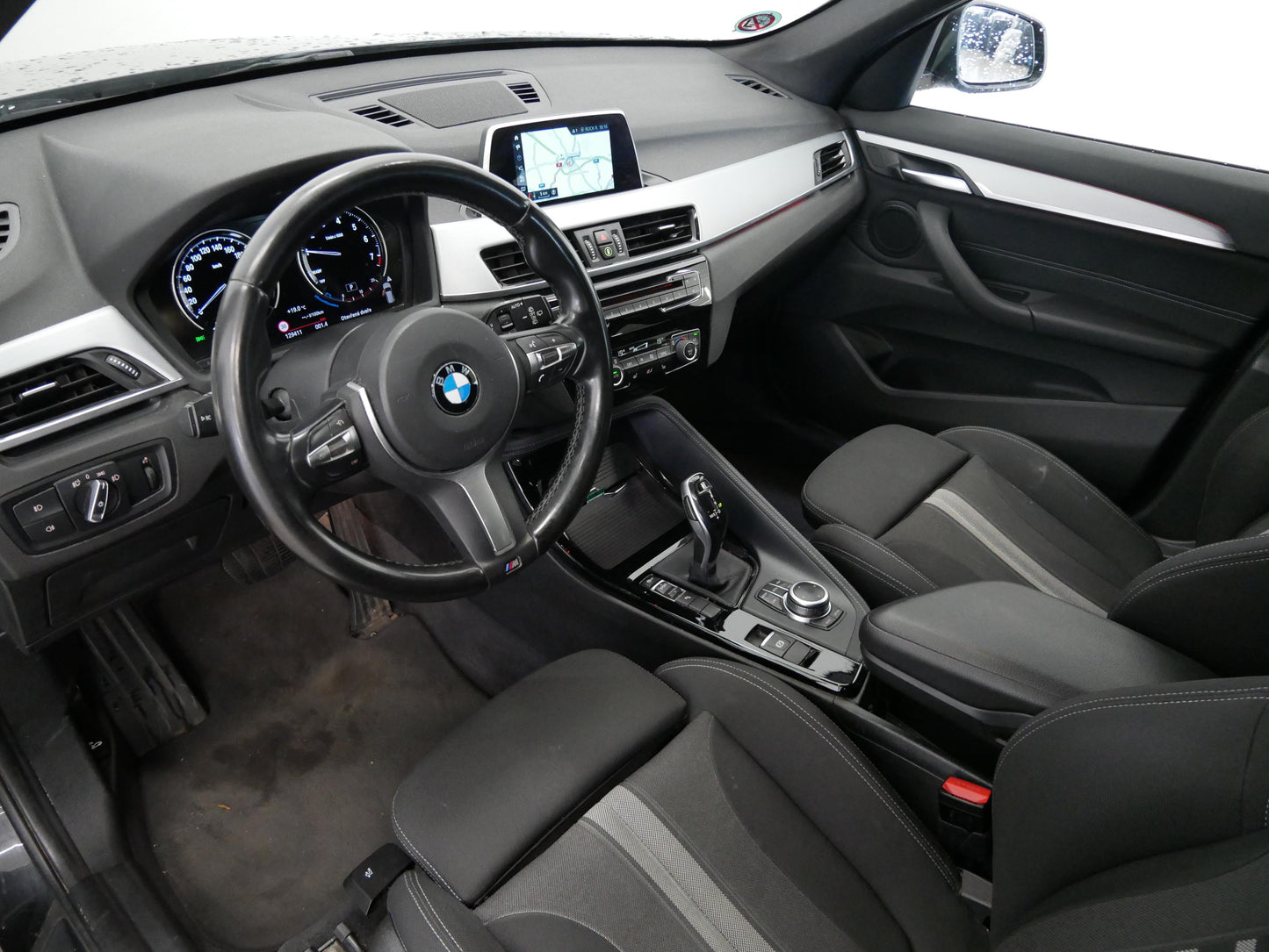 BMW X1 20i 141 kW sDrive Sport Line