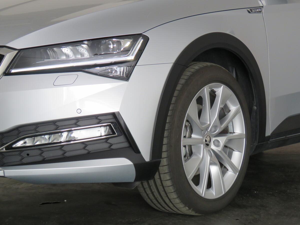 Škoda Superb 2.0 TDI 147 kW Scout