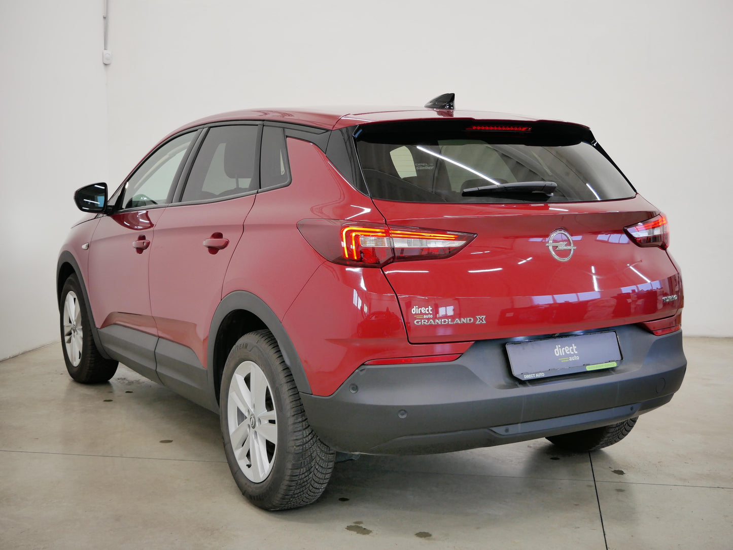 Opel Grandland X 1.2 Turbo96 kW BusinessEdition