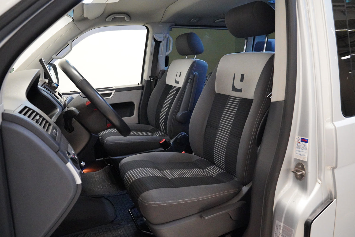 Volkswagen Multivan 2.5 TDI 128 kW United