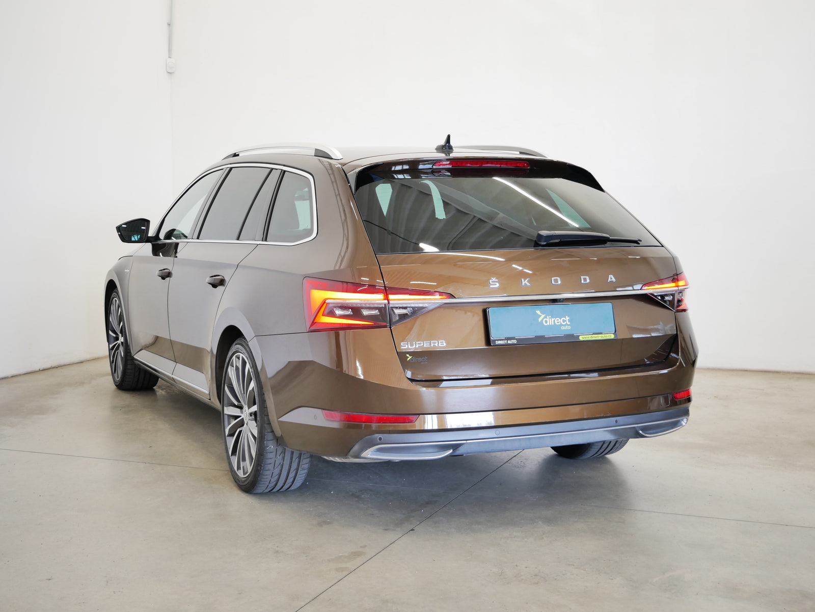 Škoda Superb 2.0 TDI 147 kW L&K – foto 7
