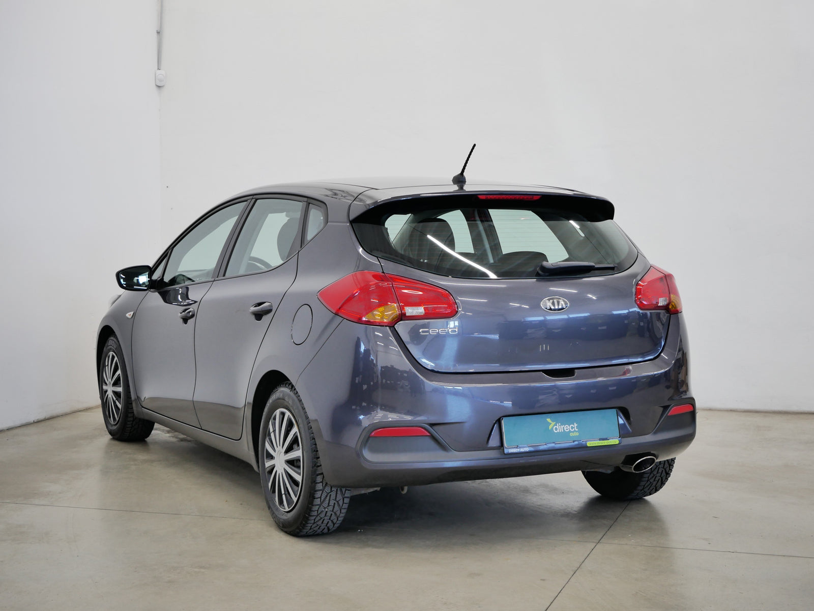 Kia Ceed 1.4i 74 kW Comfort – foto 7