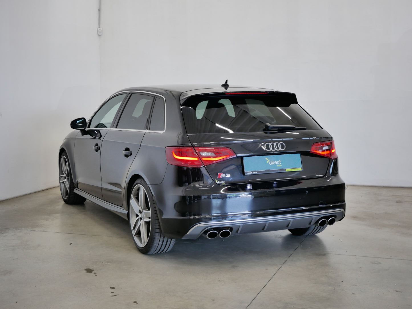Audi S3 2.0TFSi 221kW Quattro