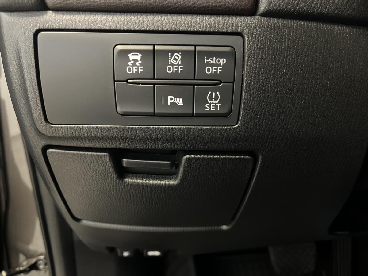 Mazda 6 2.5 Skyactiv-G Revolution TOP