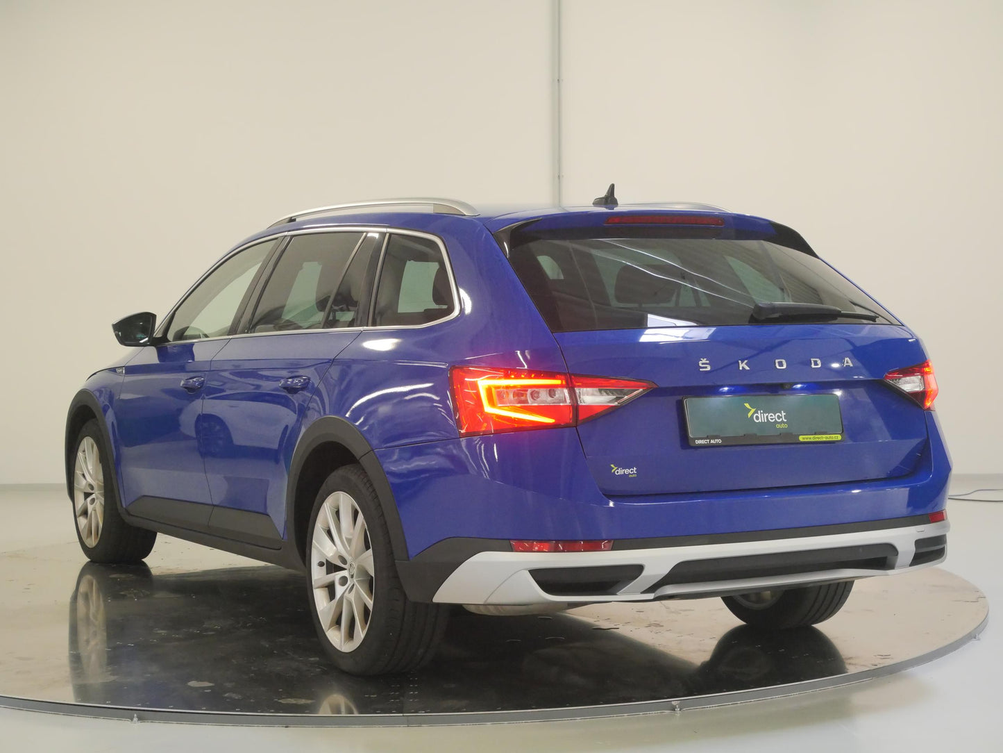 Škoda Superb 2.0 TDI 140 kW DSG Scout