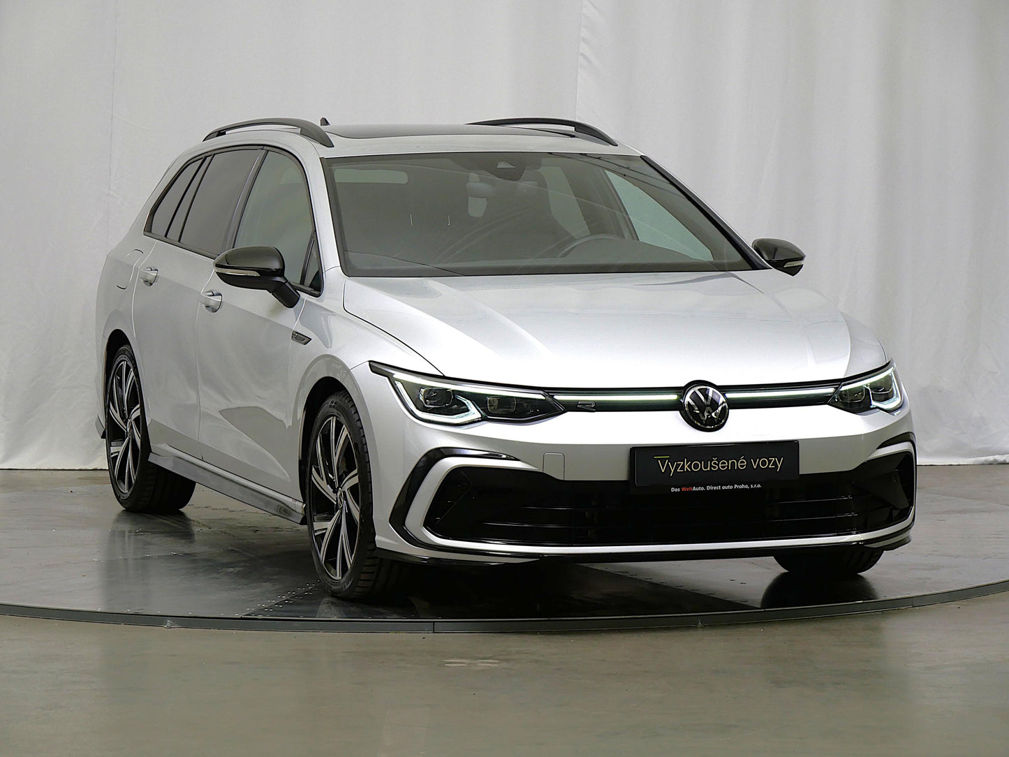 Volkswagen Golf 2.0 TDI 110 kW DSG R-Line