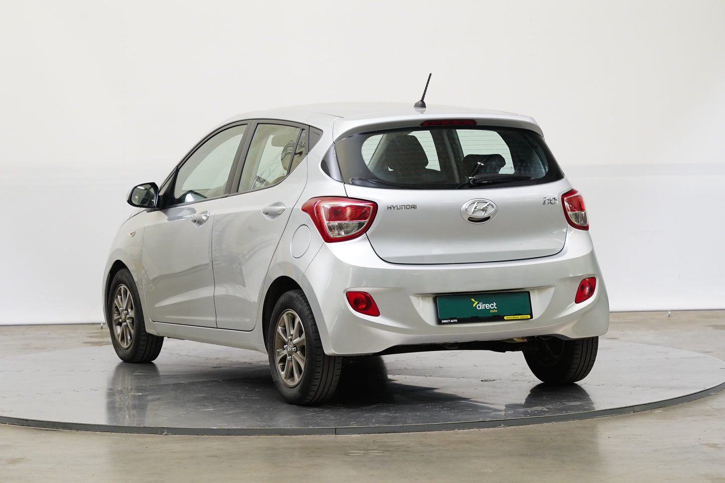Hyundai i10 1.0i 49 kW