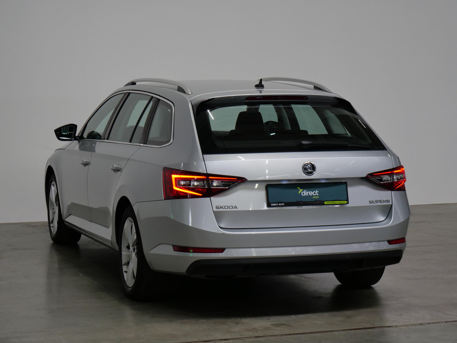 Škoda Superb 2.0 TDI 110 kW Style – foto 7