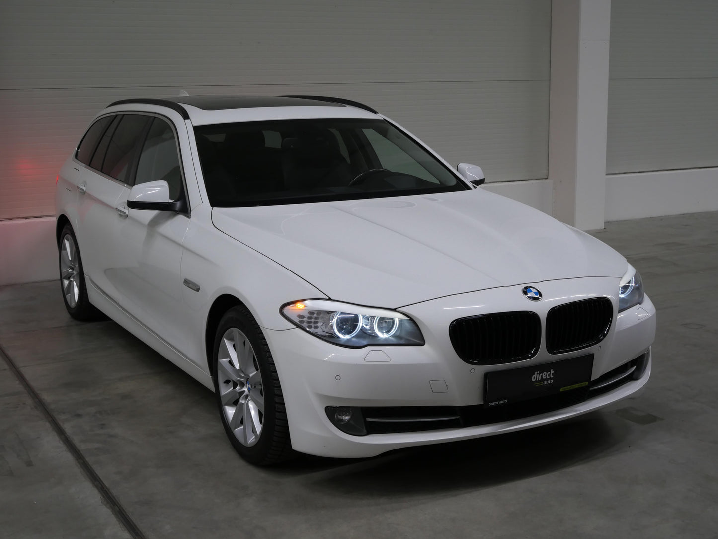 BMW Řada 5 3.0 i 190 kW Touring