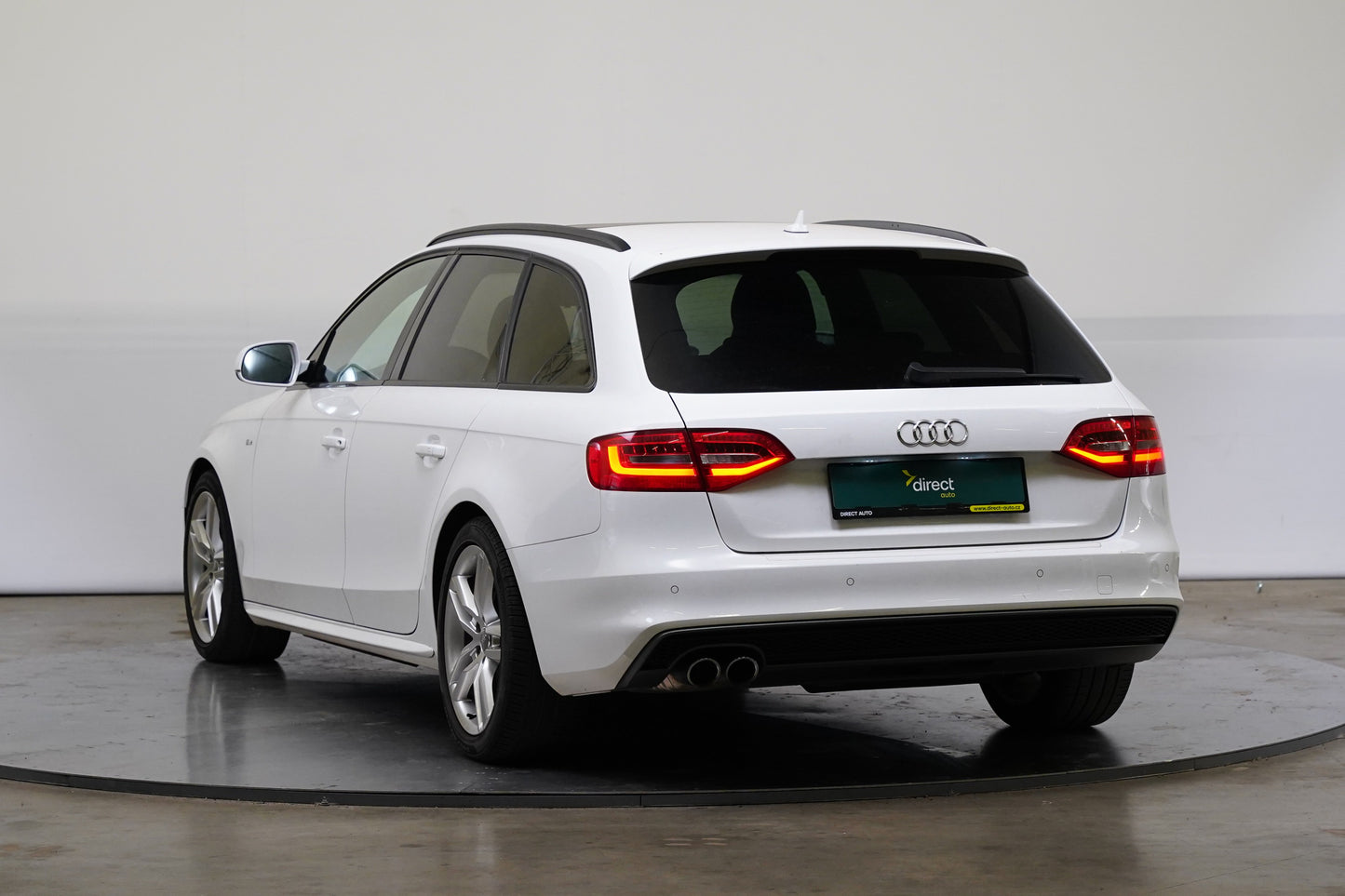 Audi A4 2.0 TDI 110 kW S line plus