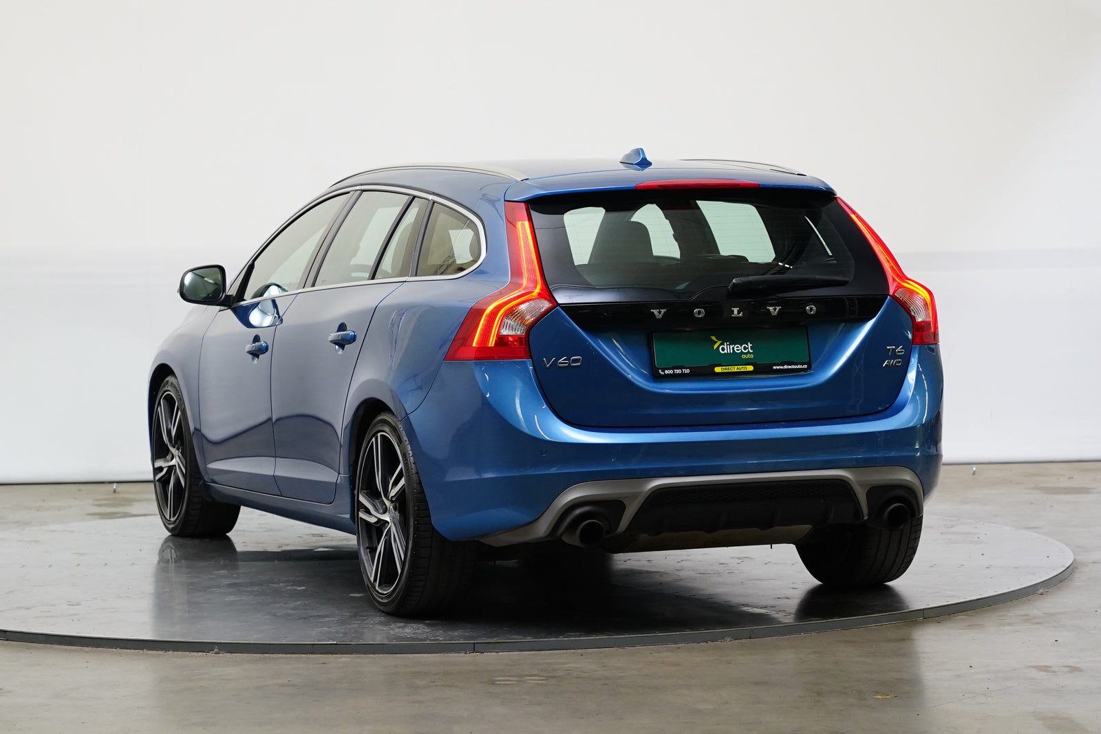 Volvo V60 2.0 T6 AWD 225 kW R-Desing – foto 7