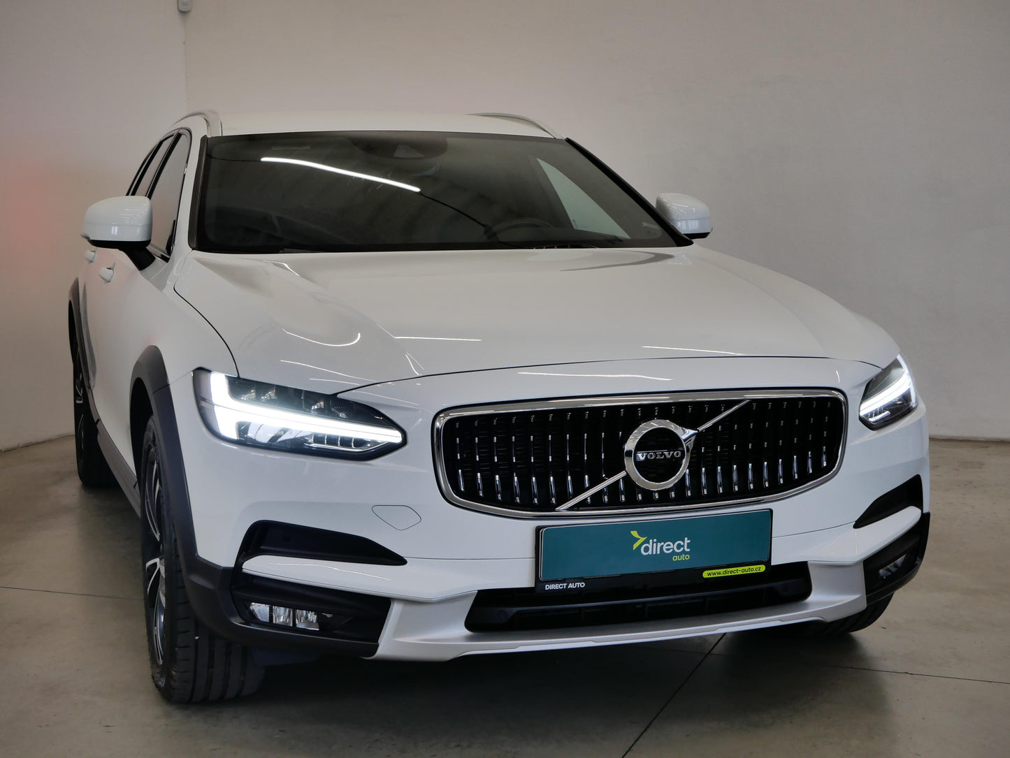 Volvo V90 D5 173 kW AWD Cross Country