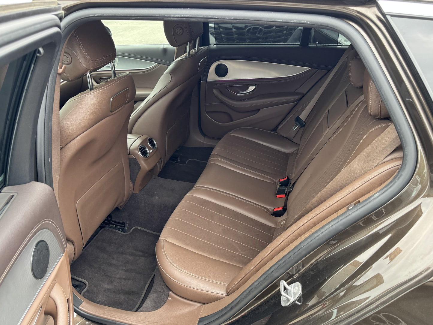 Mercedes-Benz Třídy E 2.0 CDi 143 kW