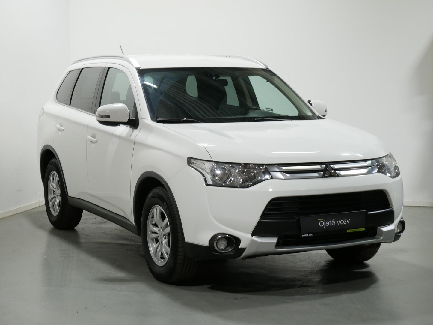 Mitsubishi Outlander 2.2 DI-D 110 kW Intense