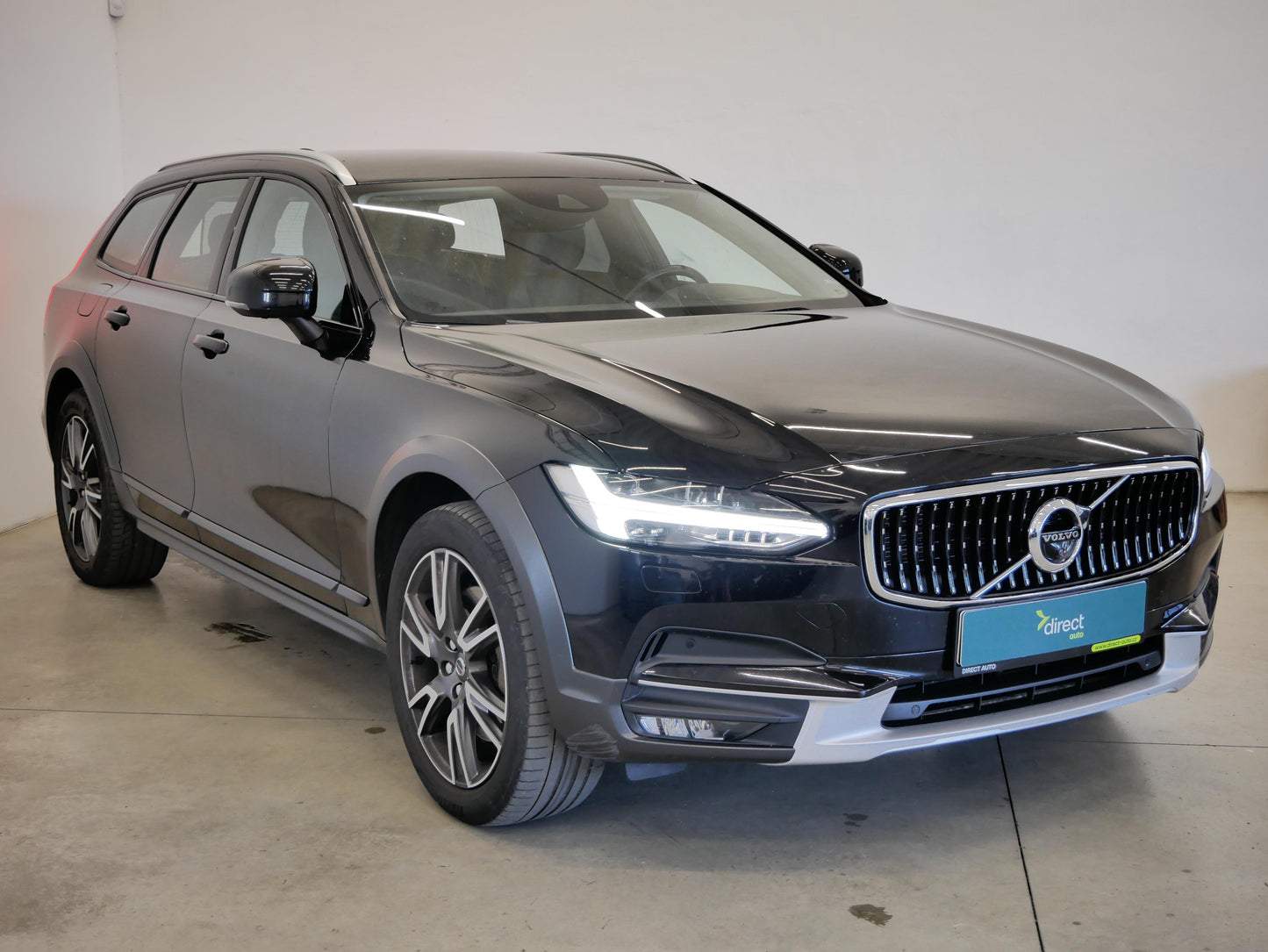 Volvo V90 D4 140kW AUT AWD Cross Country