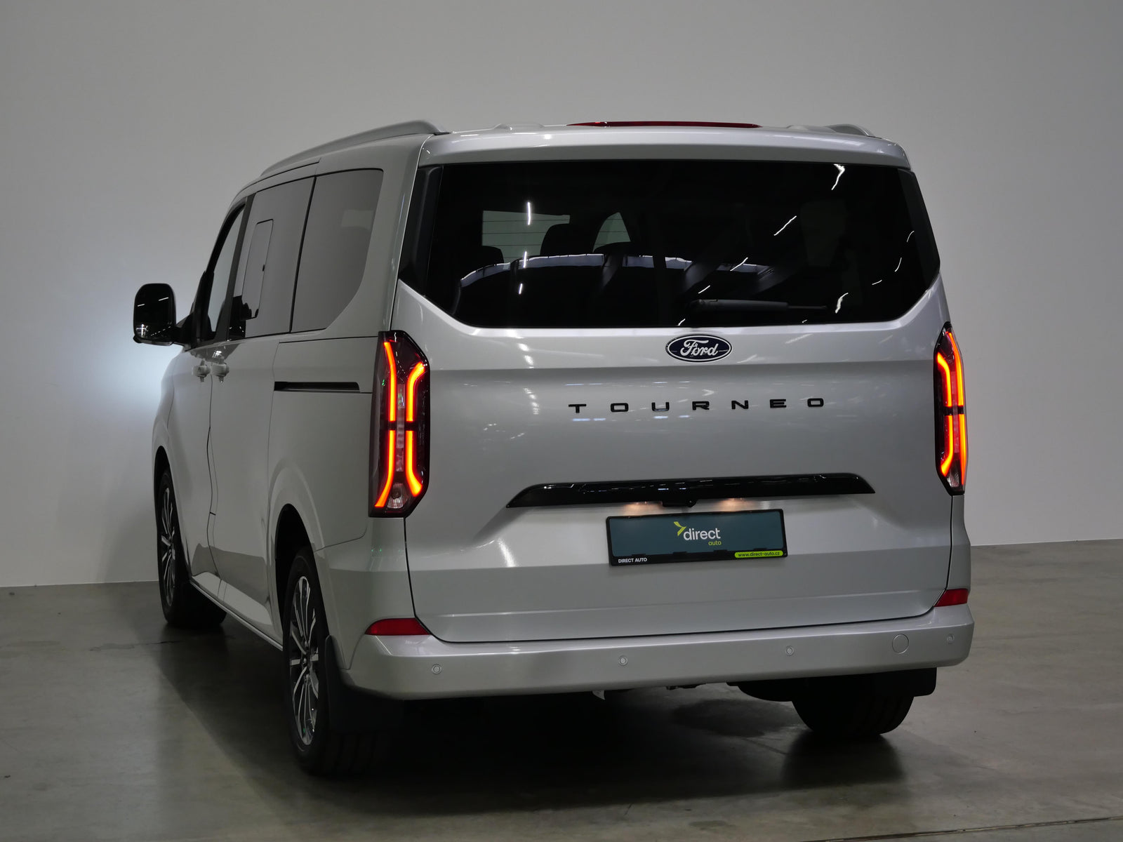 Ford Tourneo Custom 2.0 EcoBlue 125 kW Titanium X – foto 7