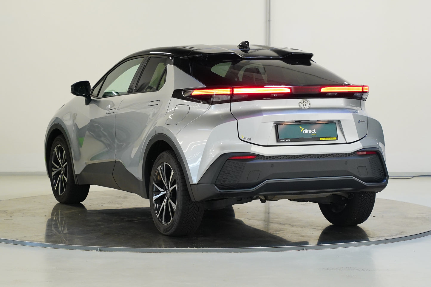 Toyota C-HR 1.8 hybrid 72KW