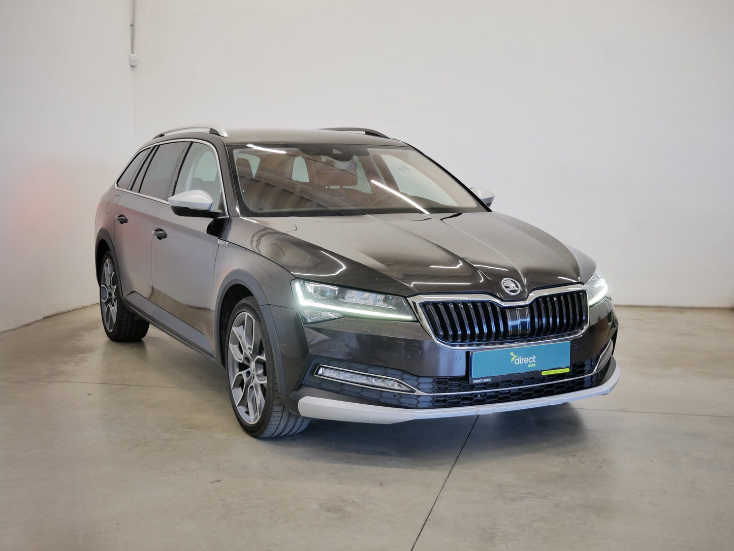 Škoda Superb 2.0 TDI 140 kW Scout