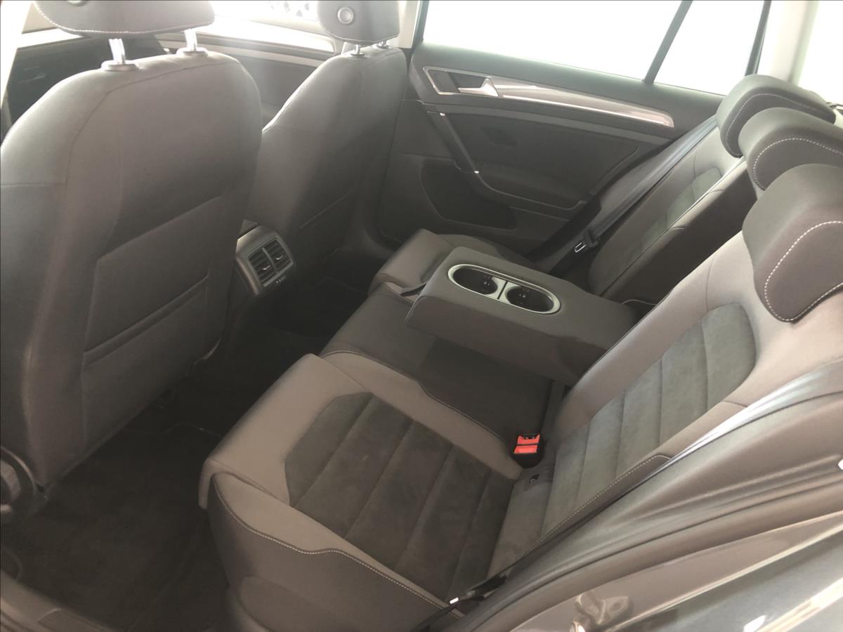 Volkswagen Golf 2.0 TDI Alltrack