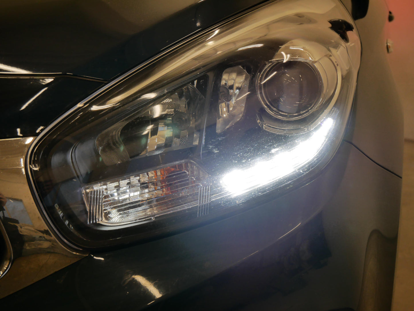 Kia Motors Carens 1.6 GDi 99 kW