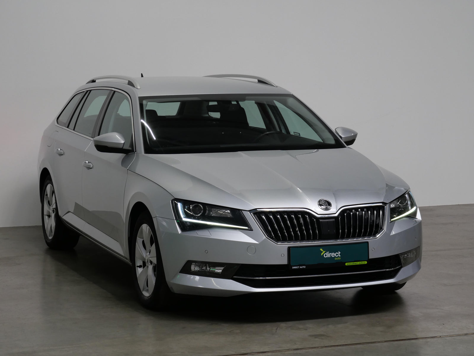 Škoda Superb 2.0 TDI 110 kW Style – foto 8