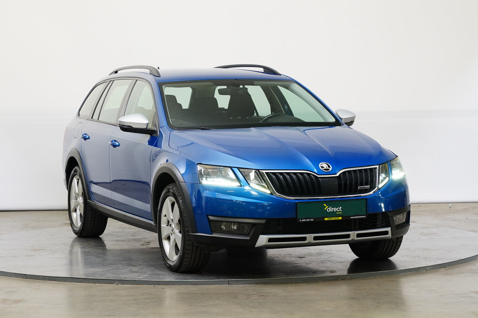 Škoda Octavia 2.0 TDI 135 kW DSG 4x4 Scout – foto 8