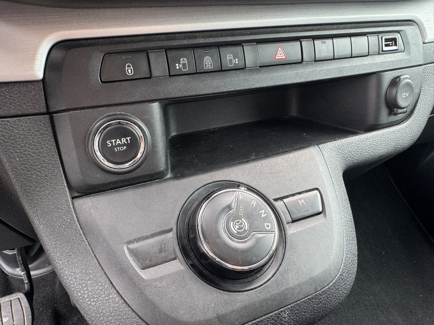 Peugeot Traveller 2.0 HDi 130 kW