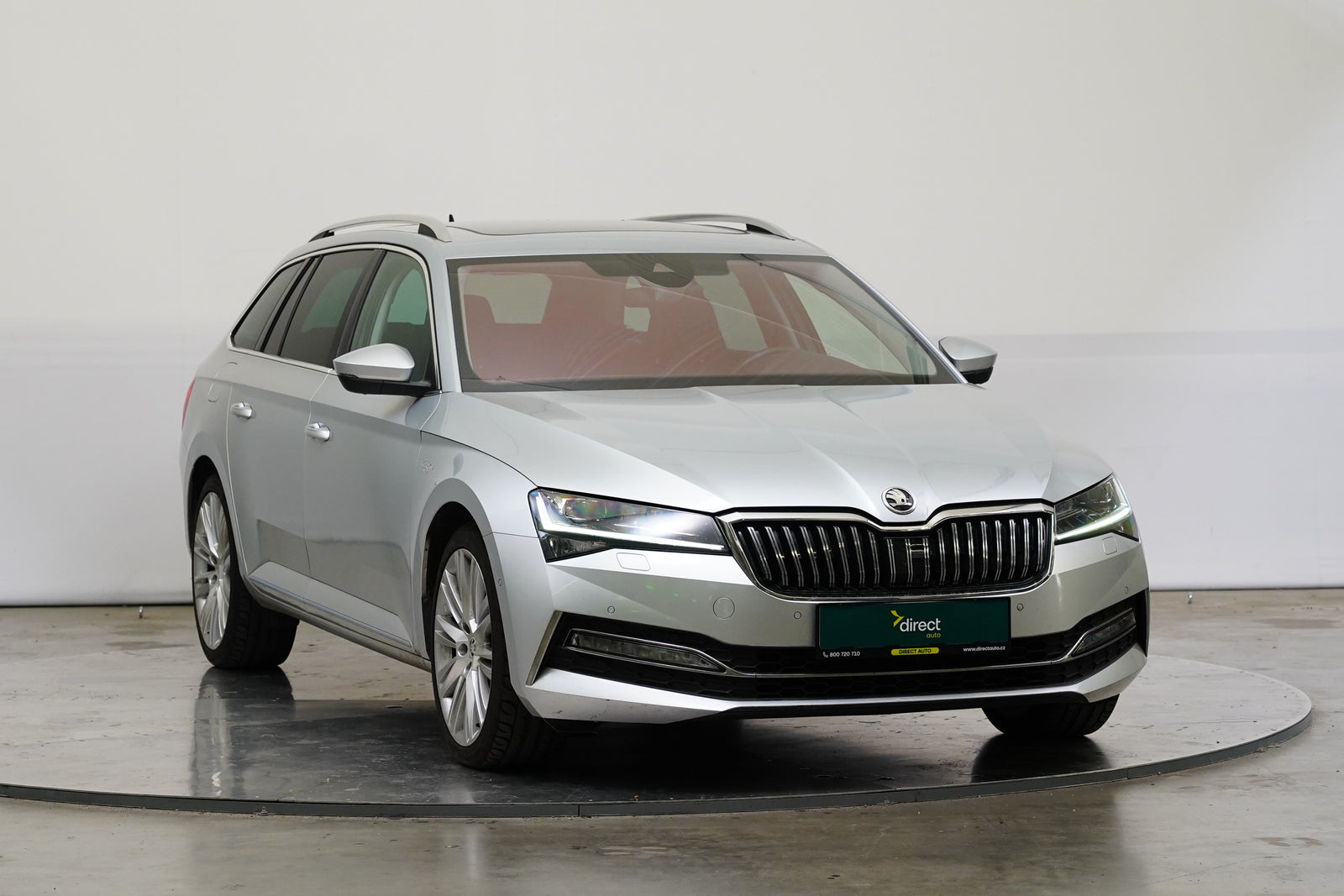 Škoda Superb 2.0 TSI 140 kW Laurin & Klemen – foto 8