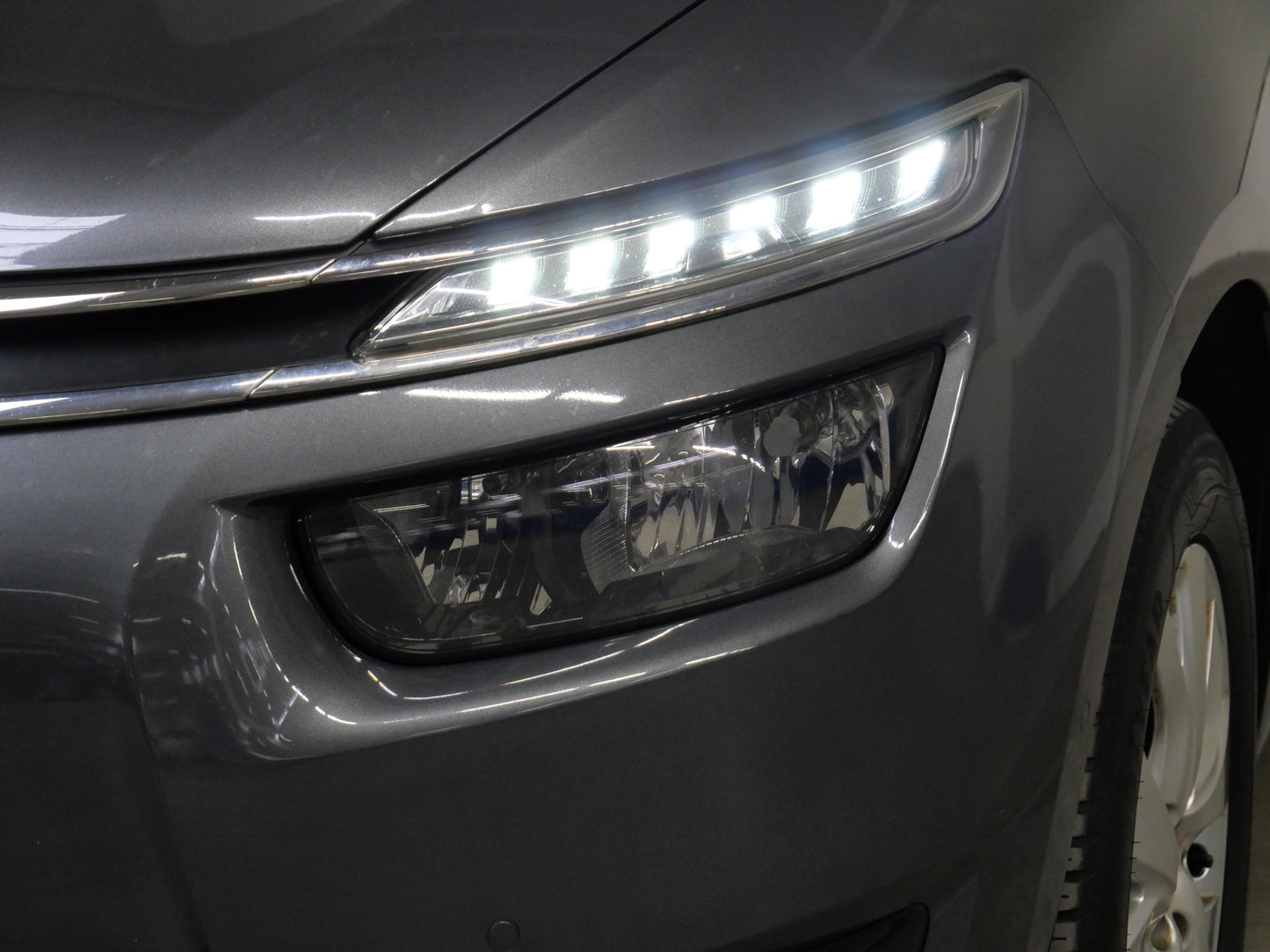 Citroën Grand C4 Picasso 1.6 Blue-HDI 88 kW Selection