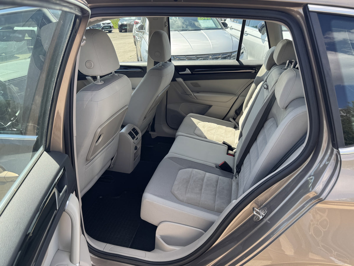 Volkswagen Golf 1.6 TDI 81 kW Highline – foto 8