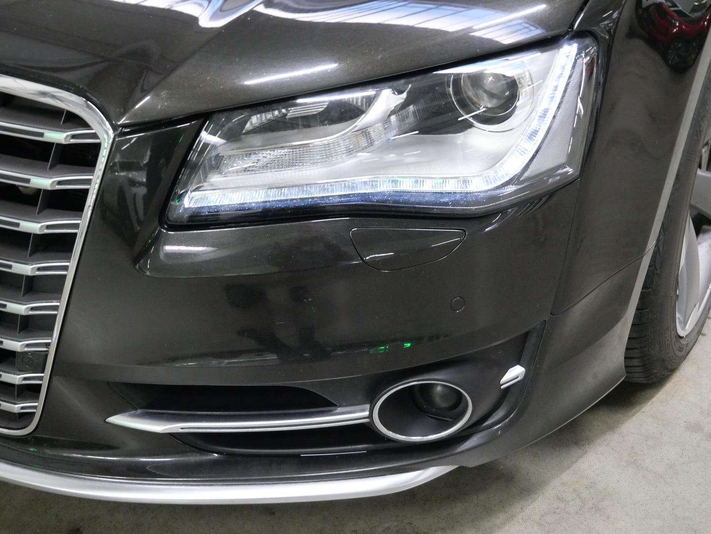 Audi A8 4.2 FSI V8 273 kW