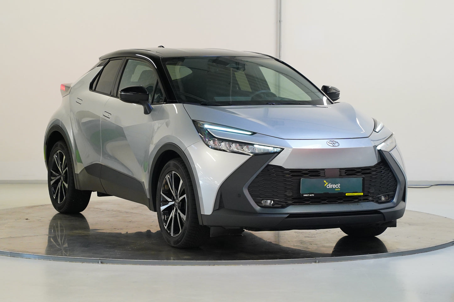 Toyota C-HR 1.8 hybrid 72KW