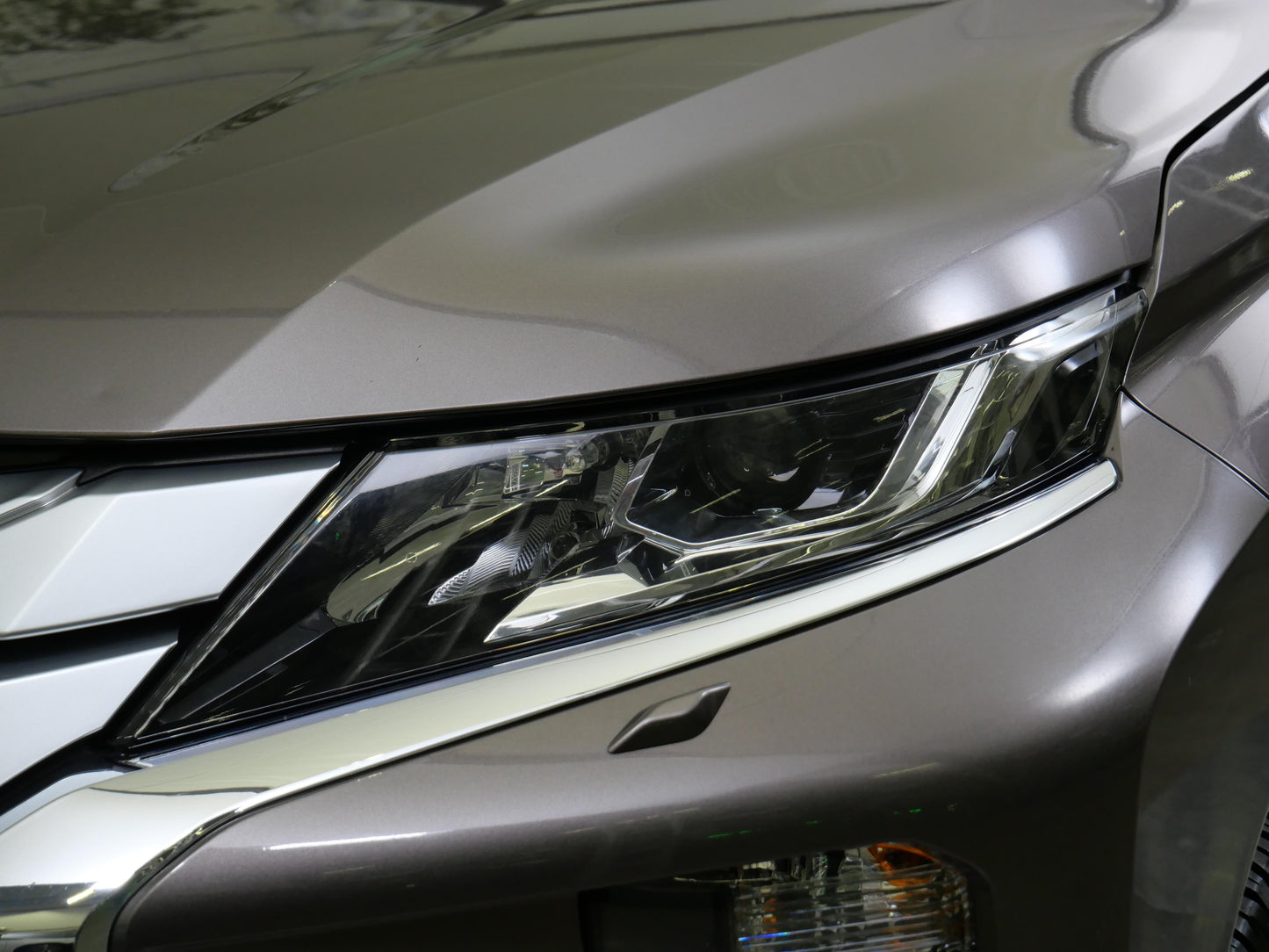 Mitsubishi L200 2.3 DI-D 110 kW AWD