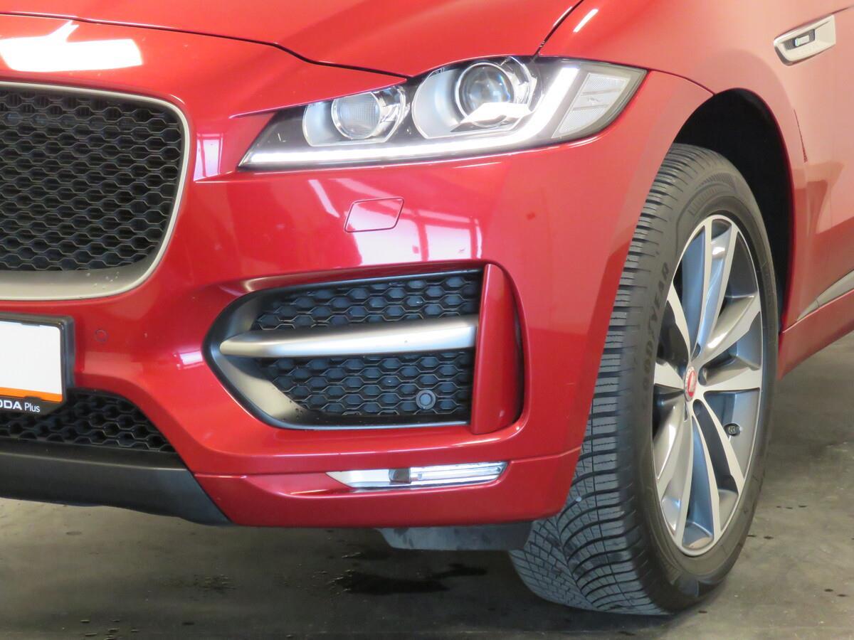 Jaguar F-Pace 20d 132 kW AWD Pure