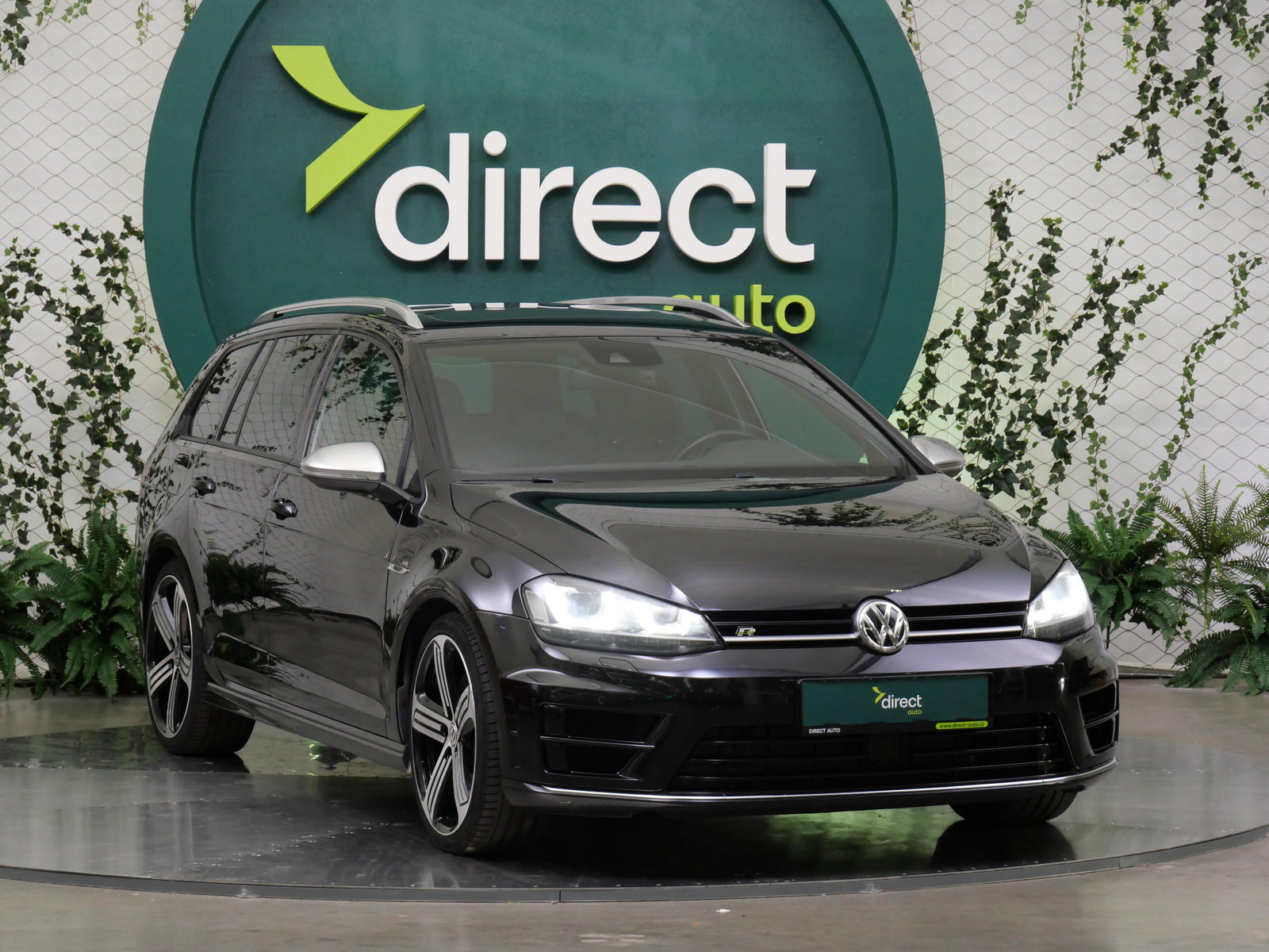 Volkswagen Golf 2.0 TSI 221 kW 4Motion "R" – foto 8