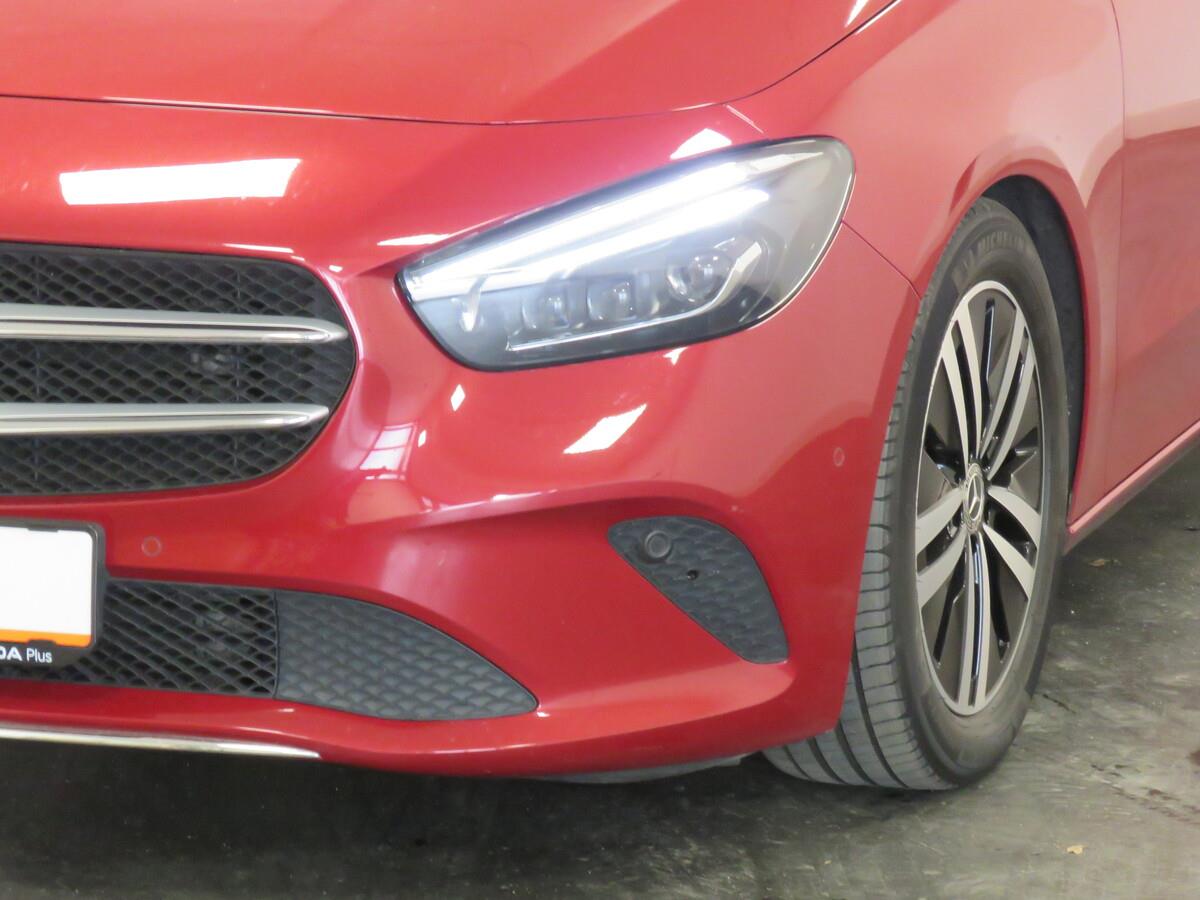 Mercedes-Benz B200 200d 110 kW