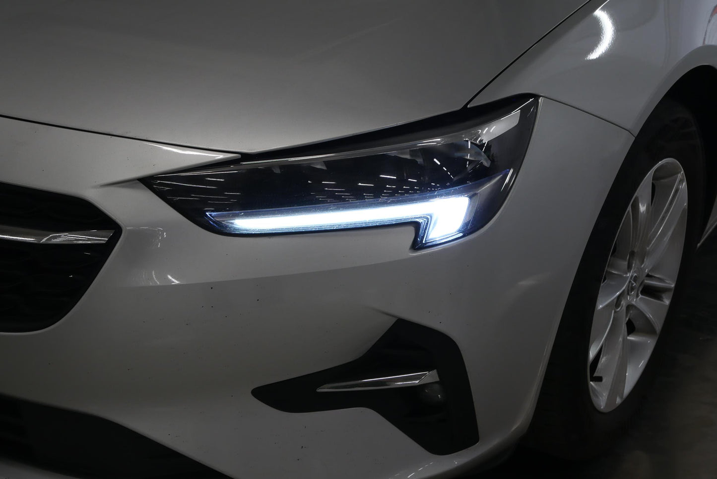 Opel Insignia 2.0 D 128 kW Business Edition