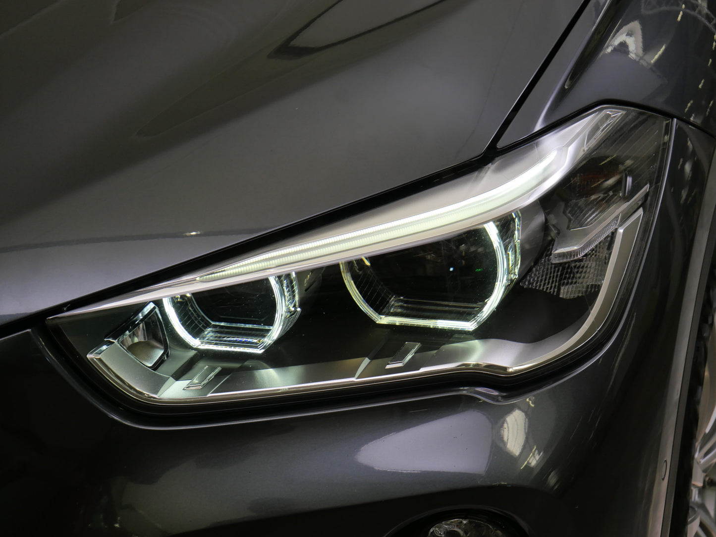 BMW X1 20i 140 kW xDrive Sportline
