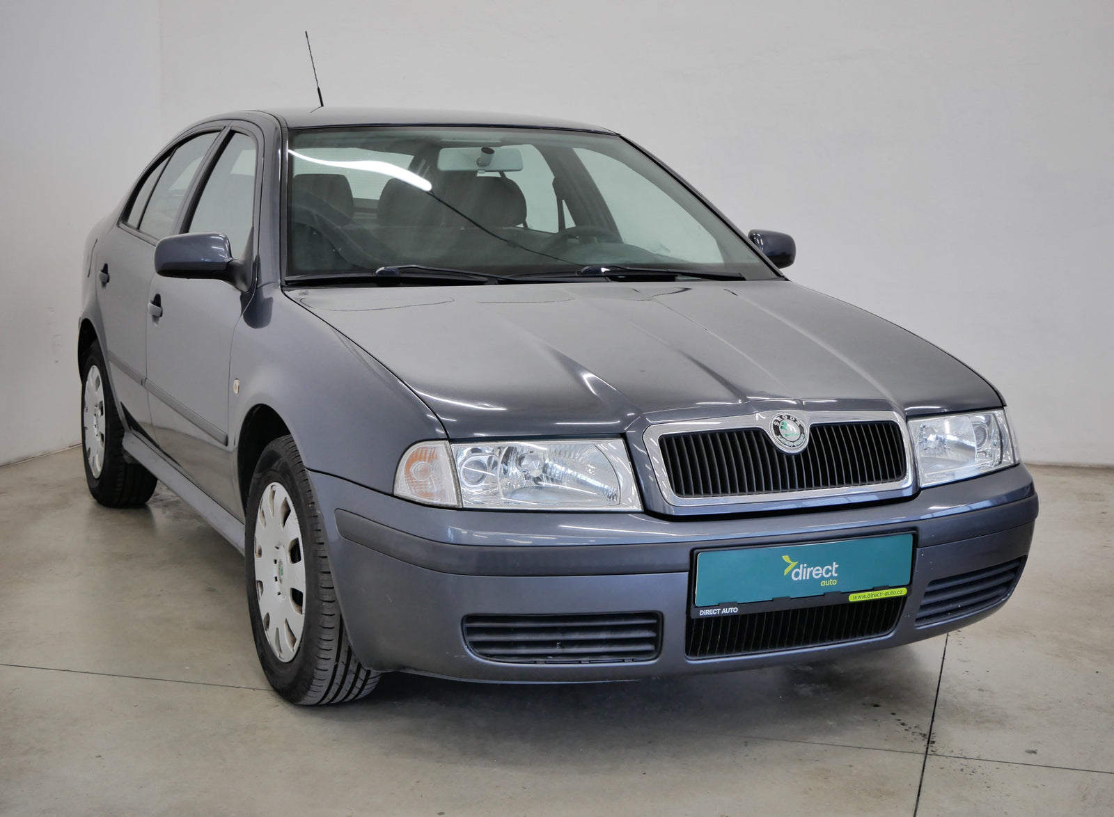 Škoda Octavia 1.6 MPi 75 kW Tour – foto 8
