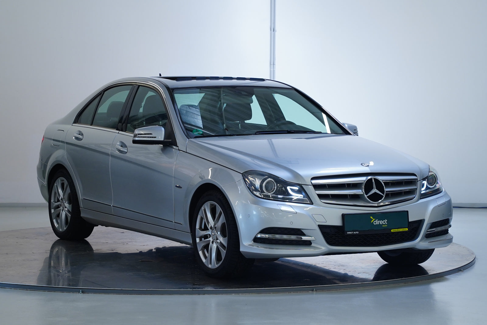 Mercedes-Benz Třídy C 180 CGI 115 kW Avantgarde – foto 8