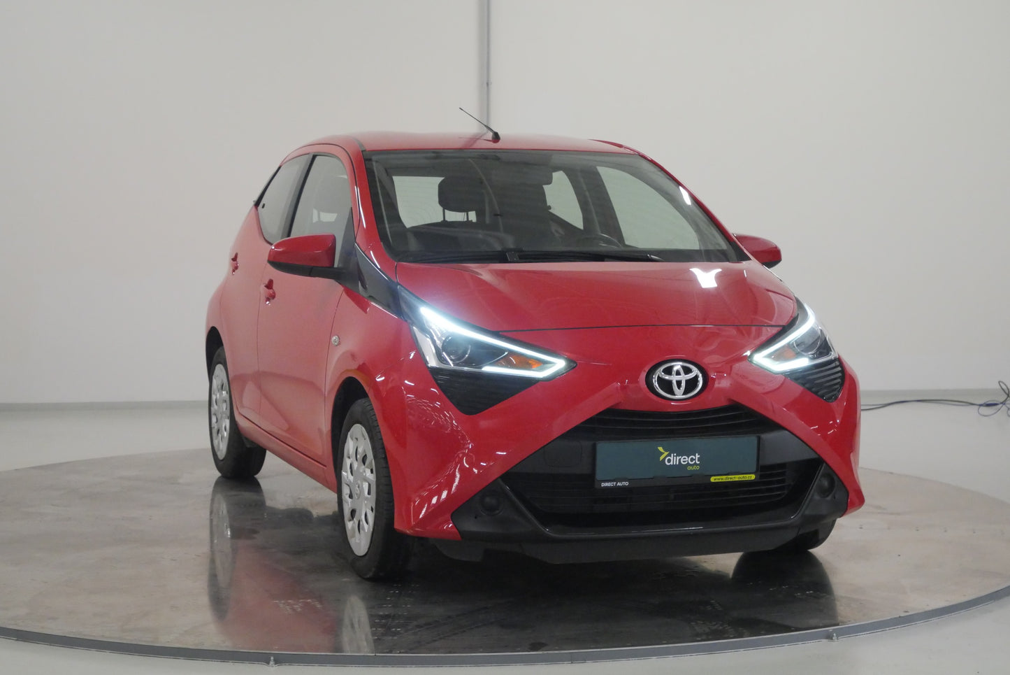 Toyota Aygo 1.0 VVT-i 53 kW X-Play